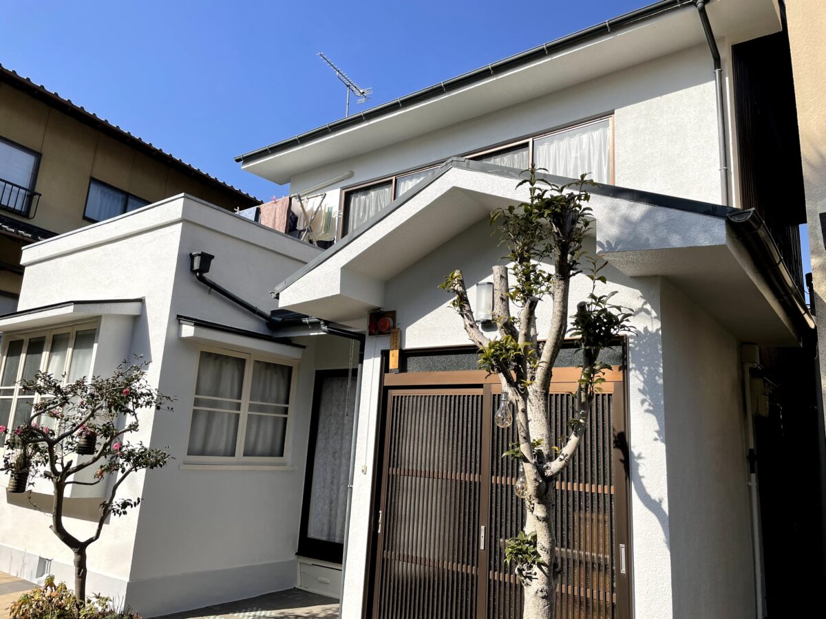 傷んだ外装を補修・丁寧な4回塗りで、新築時の外観に再生