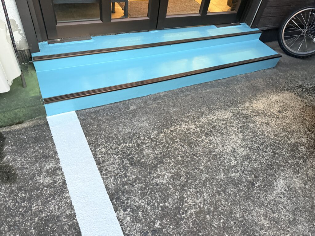 【福山市】南蔵王町　駐車場塗装工事｜劣化した白線を修復塗装し美観再生
