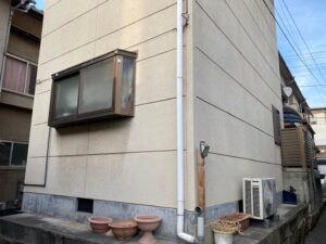 ALC外壁のパネルと縦目地