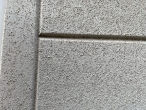 ALC外壁の目地部分に見られる劣化